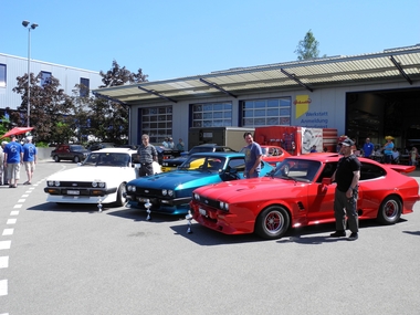 Siegerehrung mit 2 Werksturbo und einem 2.8 Injection
Award ceremony with 2 factory turbos and a 2.8 Injection
Remise des prix avec 2 turbo d'usine et un 2.8 Injection